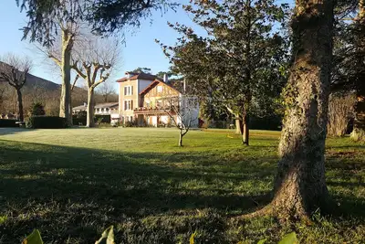 Appartement au pied de la Rhune avec jardin privé