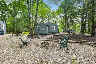 Dewey Cottage -Adorable Cottage close to long sands beach and short sands