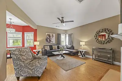 Image de Atlanta Retreat : Spacious Home with Office