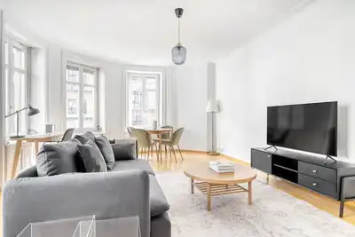 Charming Langstrasse 3. 5 Room w/ Storage, 5 mins to Tram, by Blueground