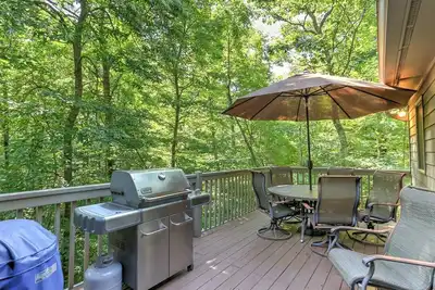 Image de Deer View Retreat - Ramp to Home + Wood-Burning Fireplace + Netflix + Ping Pong