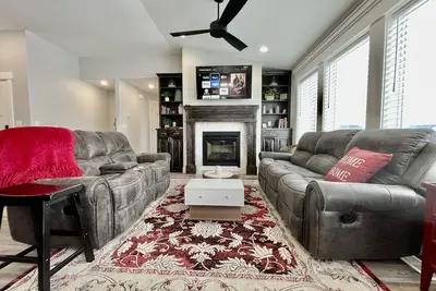 Image de Hazen Home • Family Retreat, fully equipped home, 2 min to shopping and parks