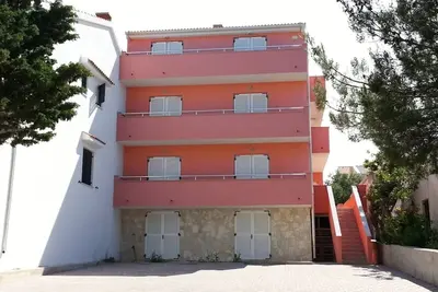 Image de Appartement d'une chambre avec le balcon et la vue sur le mer Novalja, Pag (A-19181-b)