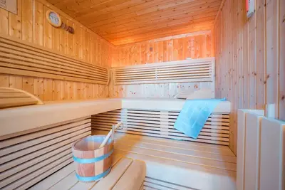 Image de Rob 11 for 5 persons, approx. 78 sqm, sauna - Feriendorf Robbenplatte Burhave (2)