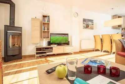 Image de Rob 22 for 8 persons, approx. 86 sqm - Feriendorf Robbenplatte Burhave (3)