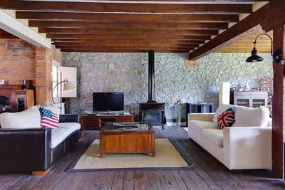 Image de Appartement \"Ático en el centro de Laredo\" avec vue montagne et terrasse.