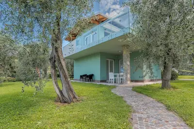 Image de Maison de vacances Casa Titi avec vue sur le lac, jardin, terrasse privée et Wi-Fi