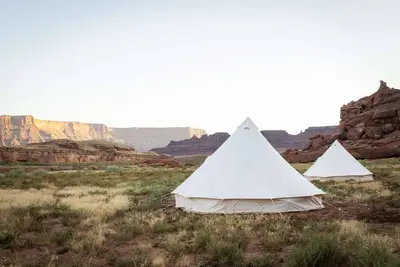 Image de Family Tent with Shared Bathroom - Nestled among the Abajo Mountains.