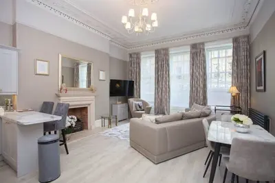 Charming 3-Bedroom Retreat in Glasgow West End