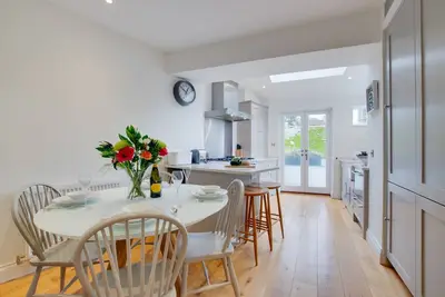 Image de Number Forty - Deux Chambres Maison, Couchages 4