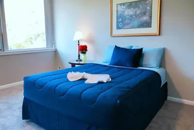 Image de Downtown Apartment conveniently located to all!