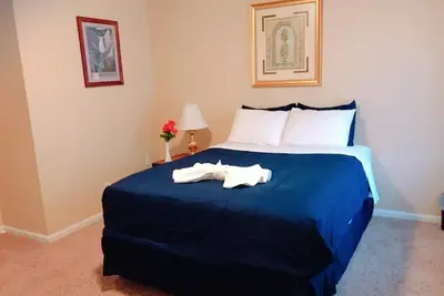 Image de Beautiful Apartment Gem in Historical Downtown Area! !