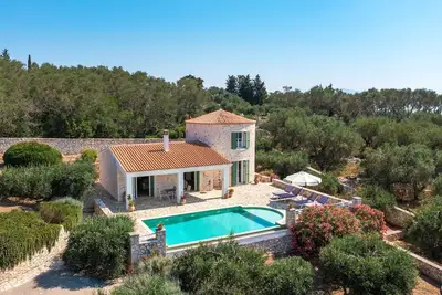 Image de Villa Kalithea - Deux Chambres Villa, Couchages 4