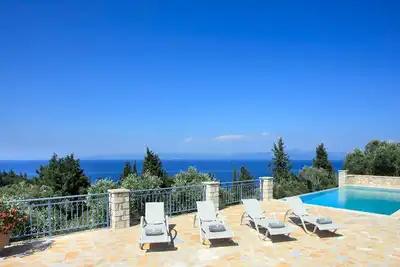 Image de Monodendri Blue - Deux Chambres Villa, Couchages 4