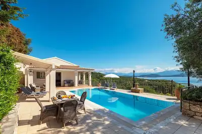 Image de Villa Nafsika - Deux Chambres Villa, Couchages 4