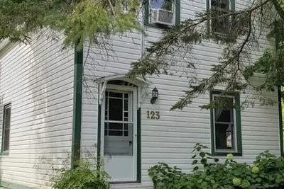 Image de Quaint Home on Shier