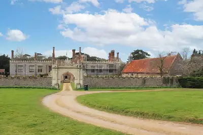 Image de A glorious barn conversion in an unrivalled setting.
