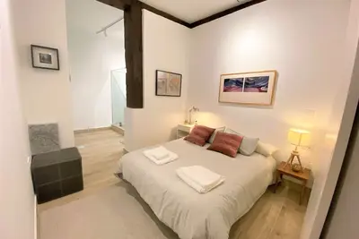 Image de Opera-Suites Luxury \"La boheme\". Madrid Center.