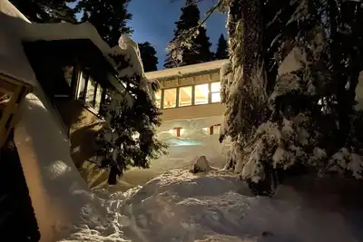 Image de Gorgeous large Lake Tahoe Home with Chamberlands Membership, plus summer cottage