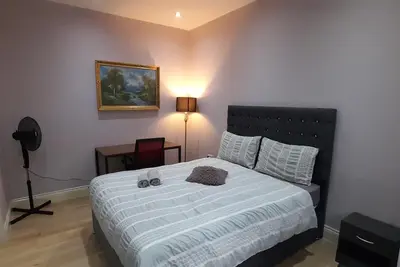 Image de Privet apartment with 2 bedrooms for relaxing escape in EastHam near CentralPark