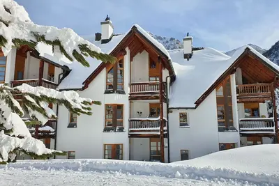 Image de Joli appartement pour 4 personnes avec Wifi, piscine, Tv et balcon