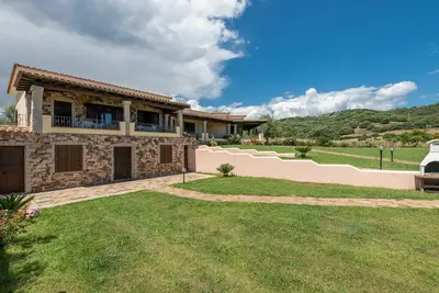 Image de Bel appartement pour 5 personnes avec Tv, balcon et parking