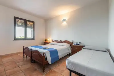 Image de Merveilleuse maison de vacances privée pour 8 personnes avec Tv, terrasse et parking