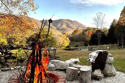 Image de Breathtaking Mountainside Farm Escape -10 min to Va Tech, 20 to Aquatic Center
