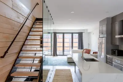 Image de Modern Townhome 17a | Free Park | Hosted StayRafa