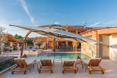 Image de Villa Gold (V9111-K1) - Skradin