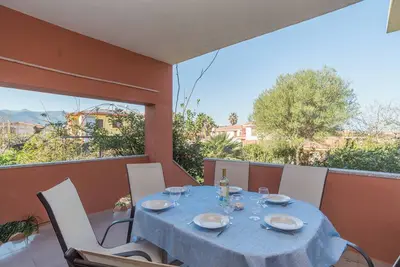 Appartement Quadrilocale Vico Trento avec climatisation, terrasses et jardin