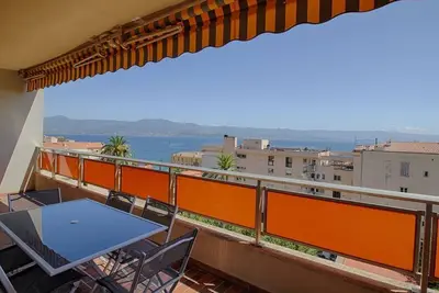 Image de Ajaccio: Appartement climatisé 4 pièces, 6 couchages, centre-ville