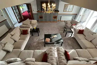 Image de Luxurious 5 bedroom house with games room and beautiful views