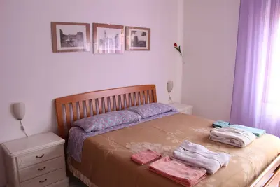 Image de Lovely 2-bedroom rental unit, 5 minutes from metro