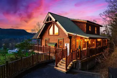 Image de Winter Special/On Sale! NERFWar, View, Pool, Theater, Hot Tub, Games, Glow Party