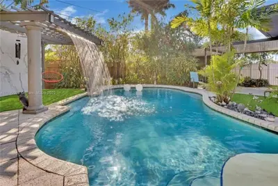Image de Holly`s Hacienda w/ Heated Pool + Patio Area