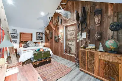 Image de Suite 4: Outpost · Gorgeous Farm Carriage House Loft