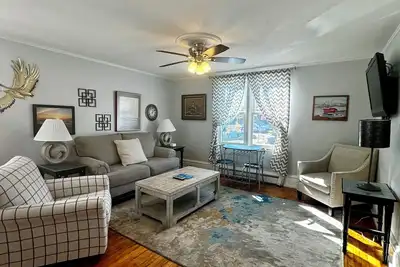 Image de Ssvr2-Spacious, Downtown Munising Apartment