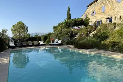 Image de Maison de campagne avec piscine privée