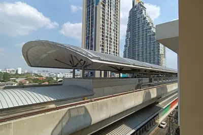 Image de Luxurious 2 Bedroom condo next to Mrt