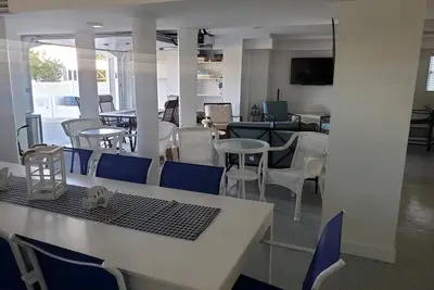 Image de Oceanside. Single Family. Brant Beach. Beach Badges. Rooftop Deck. Wifi. .