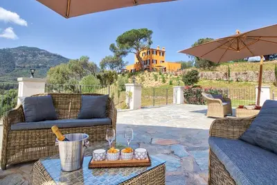 Image de Appartement calme avec piscine, terrasse et jardin - 6 couchages, Ajaccio