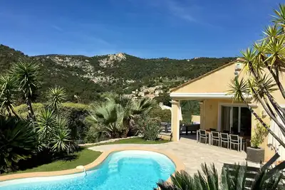 Image de Villa De Charme, Golfe St Tropez, Au Calme, Belle Vue Degagee, Piscine Chauffee