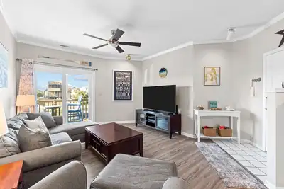 Image de Salty But Sweet at Sundune Village, Located 0. 1 Miles from the Beach!