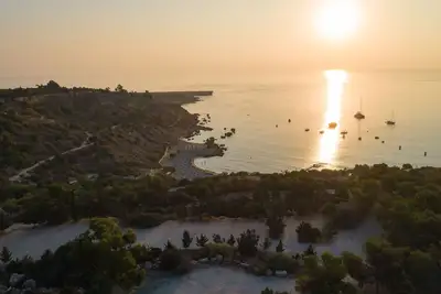 Image de Periyiali Resort - 6 Bedroom Villa with Roman bath, overlooking Konnos Beach.