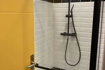 Image de 2 bedroom private vacation home in dijon