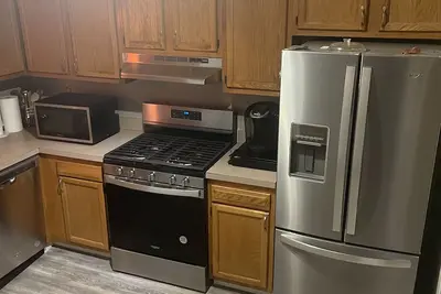 Image de Beautiful remodeled full house w/ desirable amenities