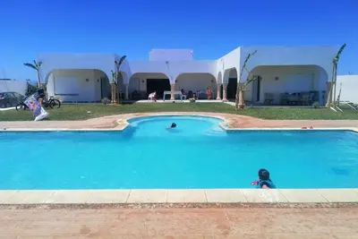 Image de Très grande villa idéale pour un groupe jusqu'à 15 à 18 personnes