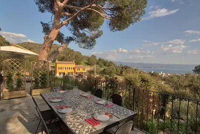 Image de Appartement spacieux avec piscine, climatisation et terrasse à Ajaccio