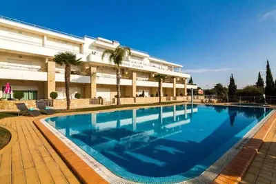 Image de Beautiful Apartment Near Olhos De Água Beach